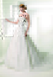 свадебное платье, фата, перчатки