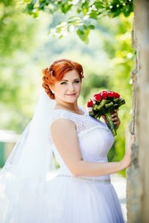 Продам Белое свадебное платье 48,  50,  52,  54 размер в Виннице  