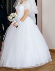 Свадебное платьеце