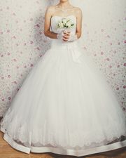Свадебное платье в хорошем состоянии