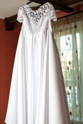 Замечательное свадебное платье 
