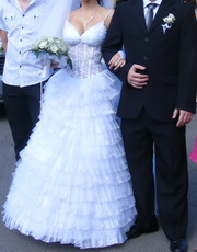 Продам очень красивое свадебное платье